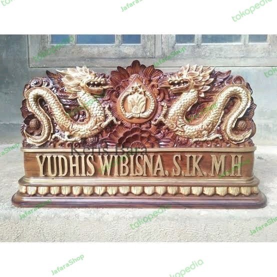 

papan nama meja ukiran kayu jati logo custom motif naga KB12134