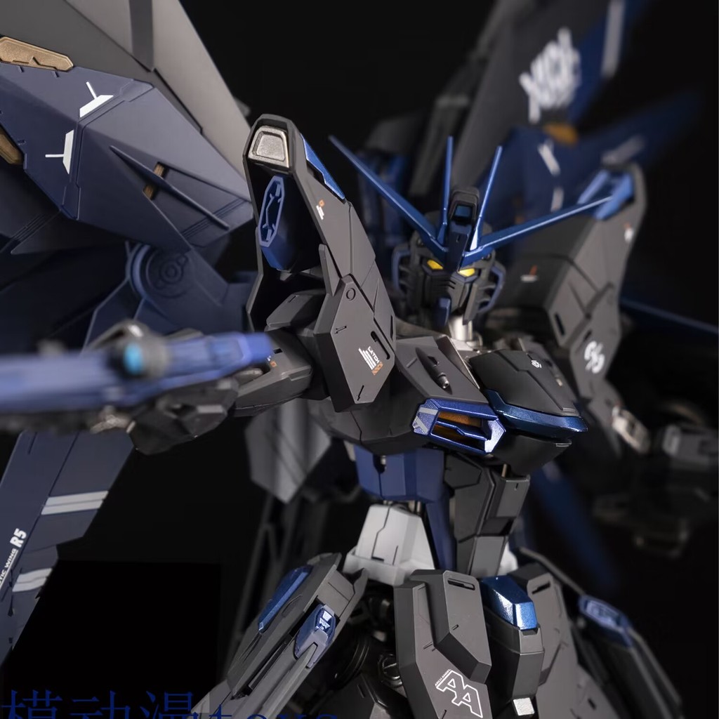 Daban Mg 1/100 Strike Freedom Midnight Black Action Figure Pianxin Mg Model Kit Assembly Children To