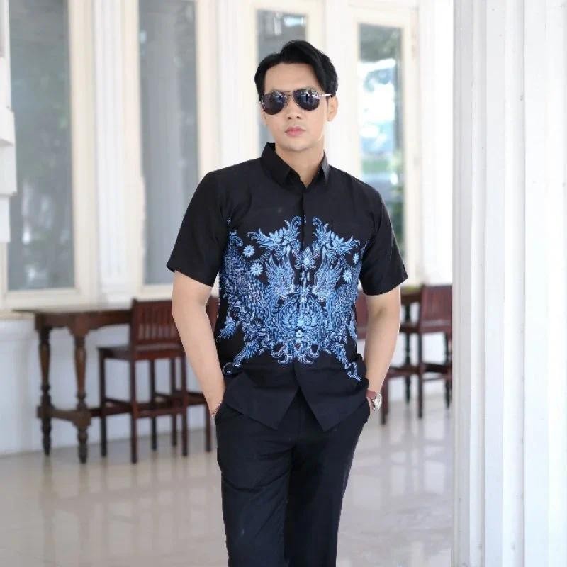 Garuda Biru Slim Fit Batik Pria Lengan Pendek