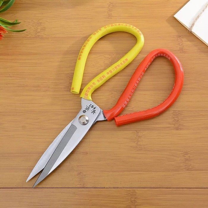 

Gunting Tajam 22 cm Kertas Kardus Lakban Kain Ayam Daging Kulit MURAH