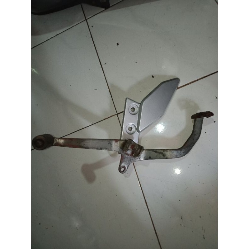 Footstep Bostep Postep Depan step kiri Vixion old ori