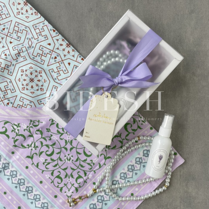 

Best Seller Hampers Ramadan (Travel Prayer Set + Multipurpose Sanitizer) - PRETTYISH