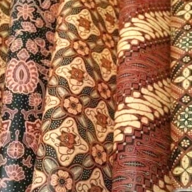 

Grosir Kertas Kado Bungkus kado Motif Batik 1 lembar