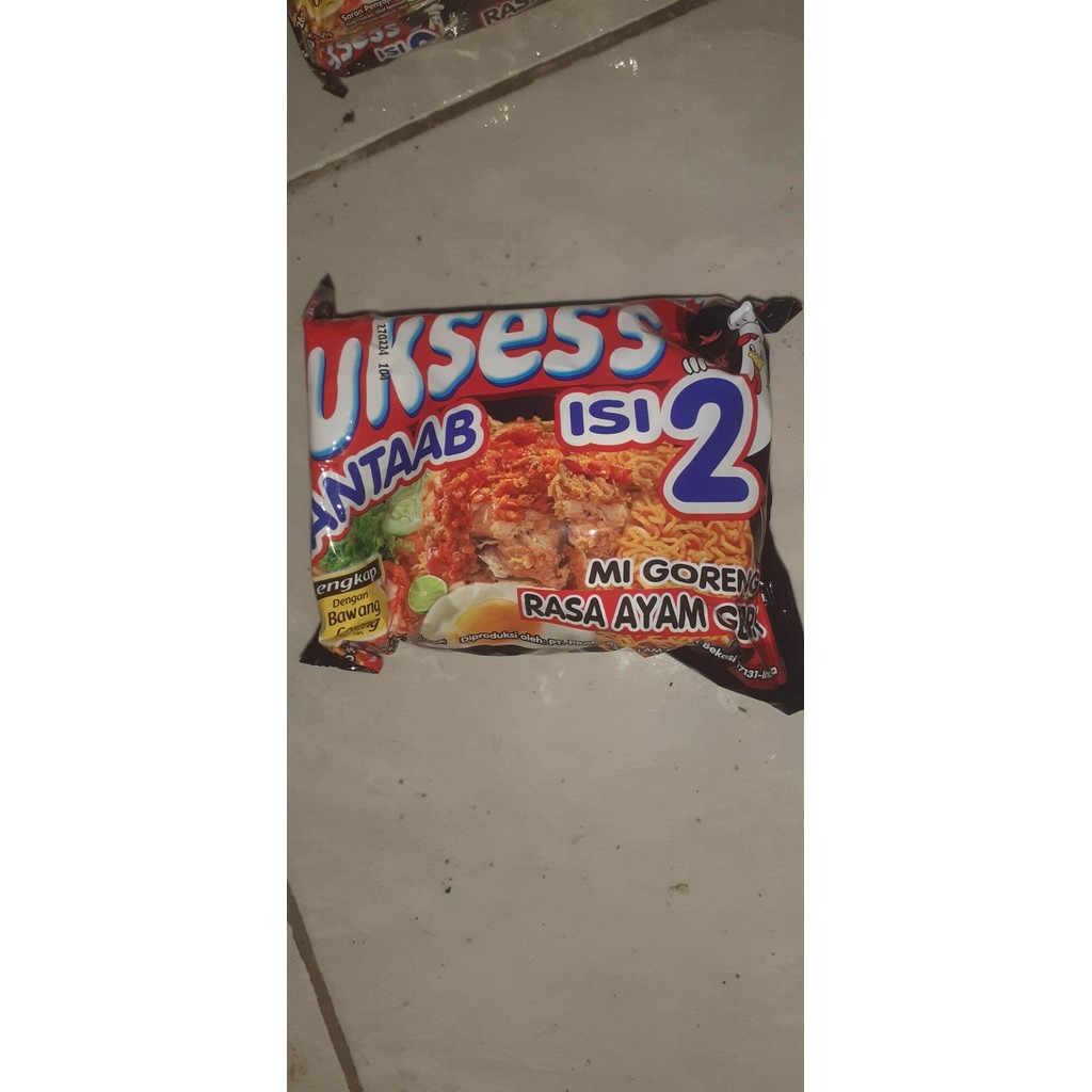 

SUKSESS Mie Instan Goreng Ayam Geprek 126g