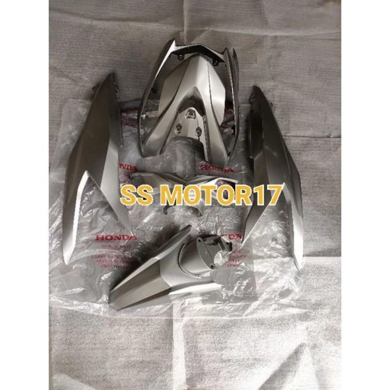 COVER BODY HALUS BEAT DELUXE SILVER DOFF