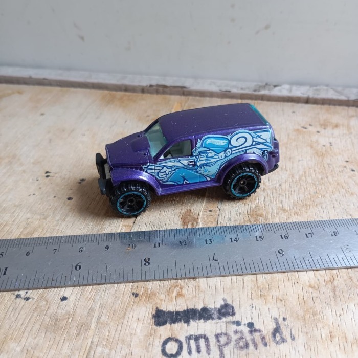 ZS34 hot wheels power panel diecast