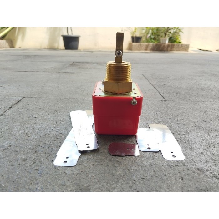 FLOW SWITCH / FLOW CONTROL 1 INCH HFS-25 WATER FLOW SWITCH CONTROL
