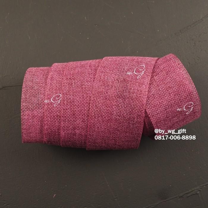 

Pita Goni Warna Ungu; Lebar 5 cm; Panjang 10 meter