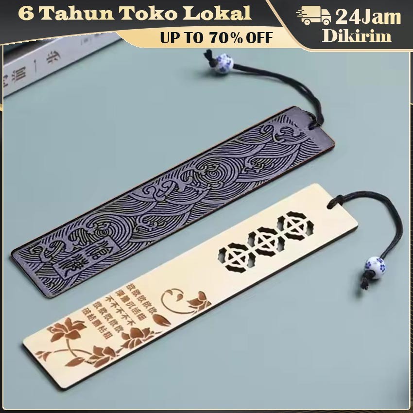 

Penanda Buku Kayu Ukiran Motif Tiongkok Tradisional / Desain Kaligrafi Emas 24K dengan Tali Gantung Ideal untuk Guru & Pencinta Buku