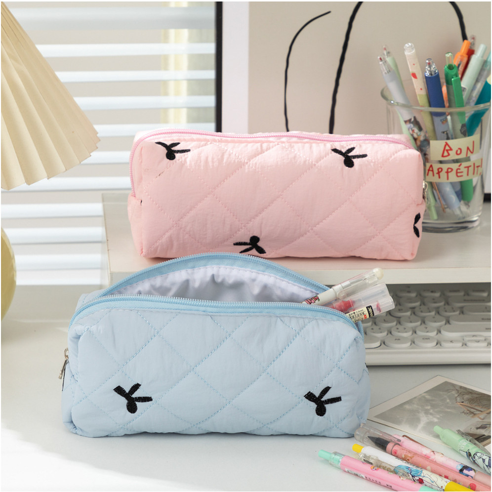 

Vinchy Pencil Case Motif Ribbon Lucu Tempat Pencil Puffy Kekinian / Pouch Make Up Serbaguna Import