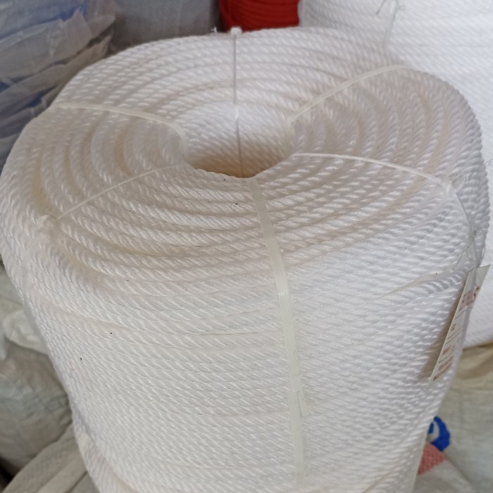 

Tali tambang plastik 5 MM ( per roll) - Putih