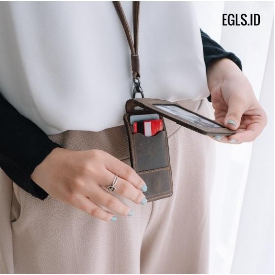 

Id card Name Tag landyard Kulit Sapi Asli Papan Nama Model Kalung - Coklat + Nama