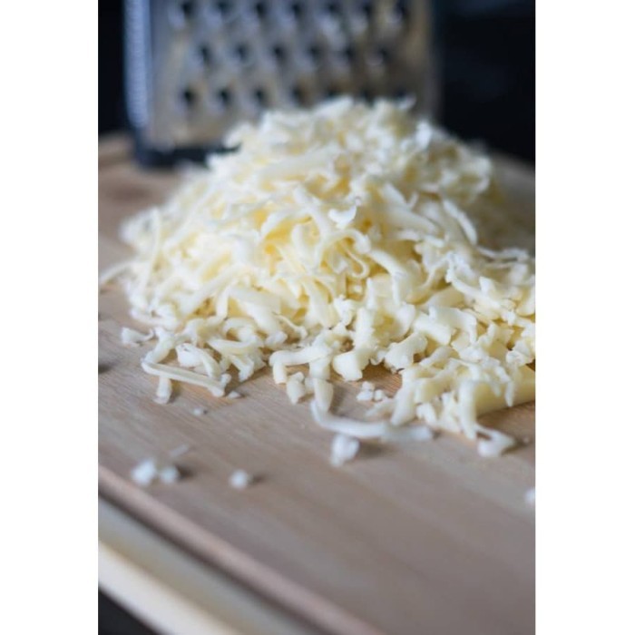 

Mozzarella cheese grated 200g pizza topping. IMPORTED