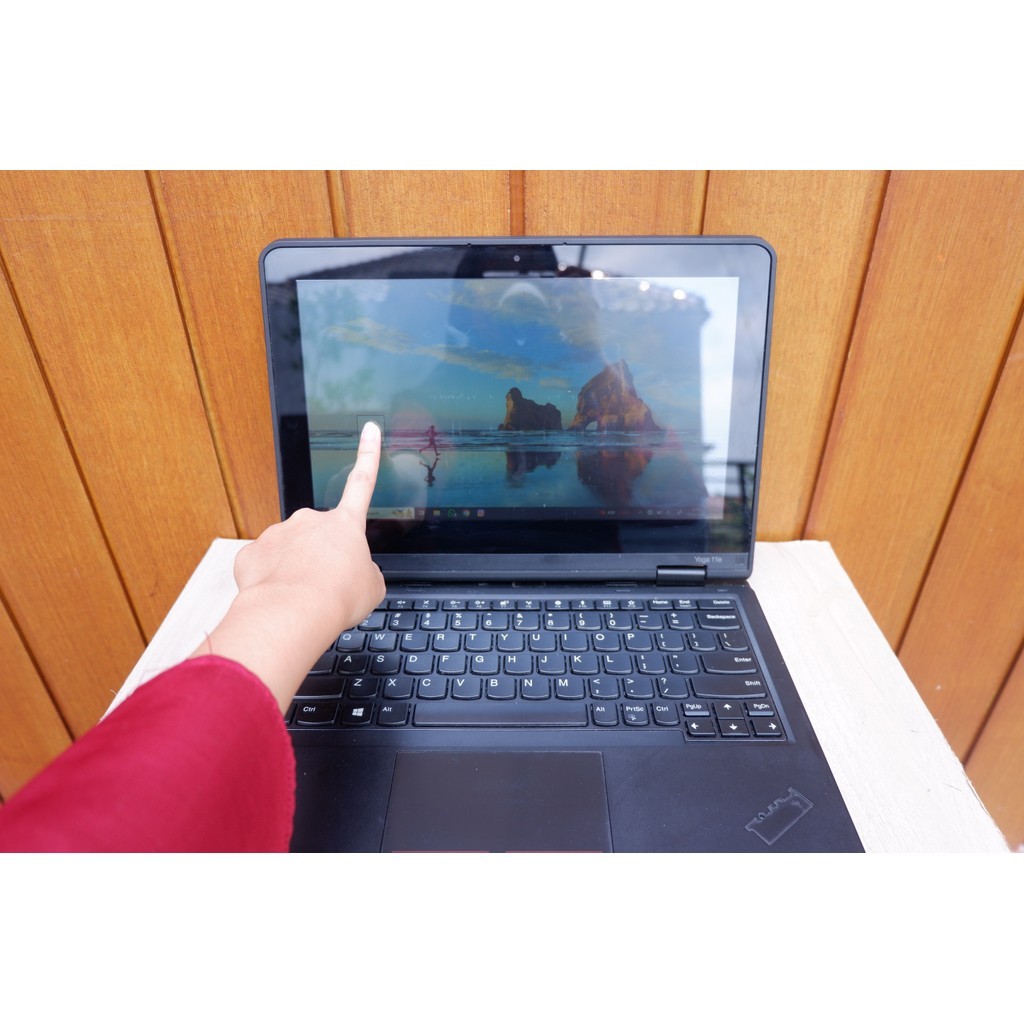 Laptop Thinkpad Yoga 11e Core m3-7Y30 Ram 4Gb 512Gb Normal Siap Pakai - Leptop Laptop Murah - Laptop