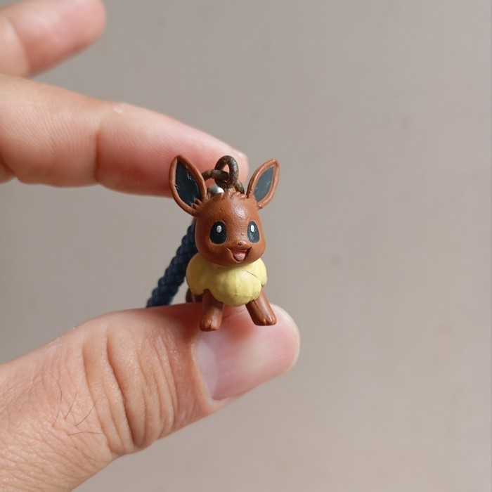 MAINAN figure anime pokemon eevee kode 01