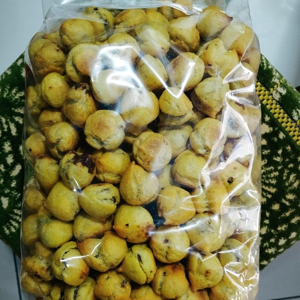 

Cahayadstore Camilan Snack Soes Kering Isi Coklat Manis Crunchy & Renyah Snack Viral 100G - 1Kg