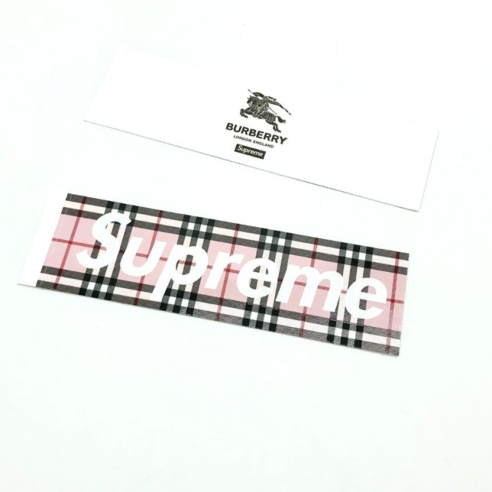 

Supreme x Burberry Box Logo Sticker 100% Original - PINK