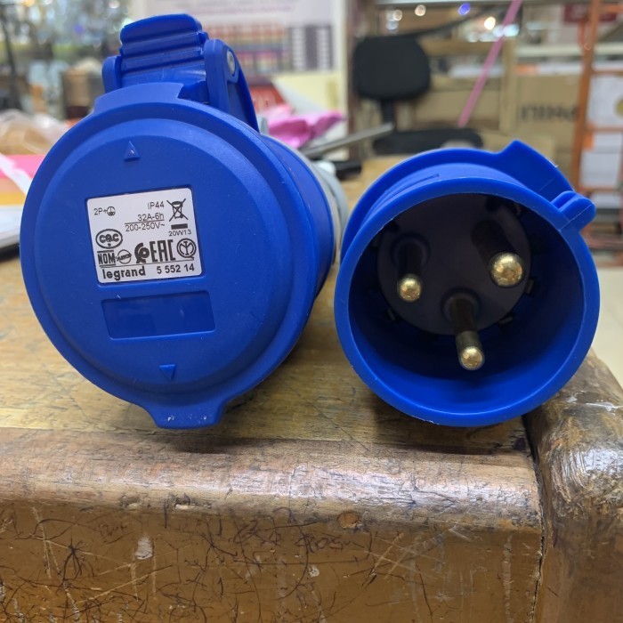 Legrand mobile mounting 32A 3pin 2P+E 1phase 1set