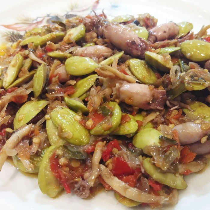 

sambel cumi pete teri - tanpa pete, 200gr