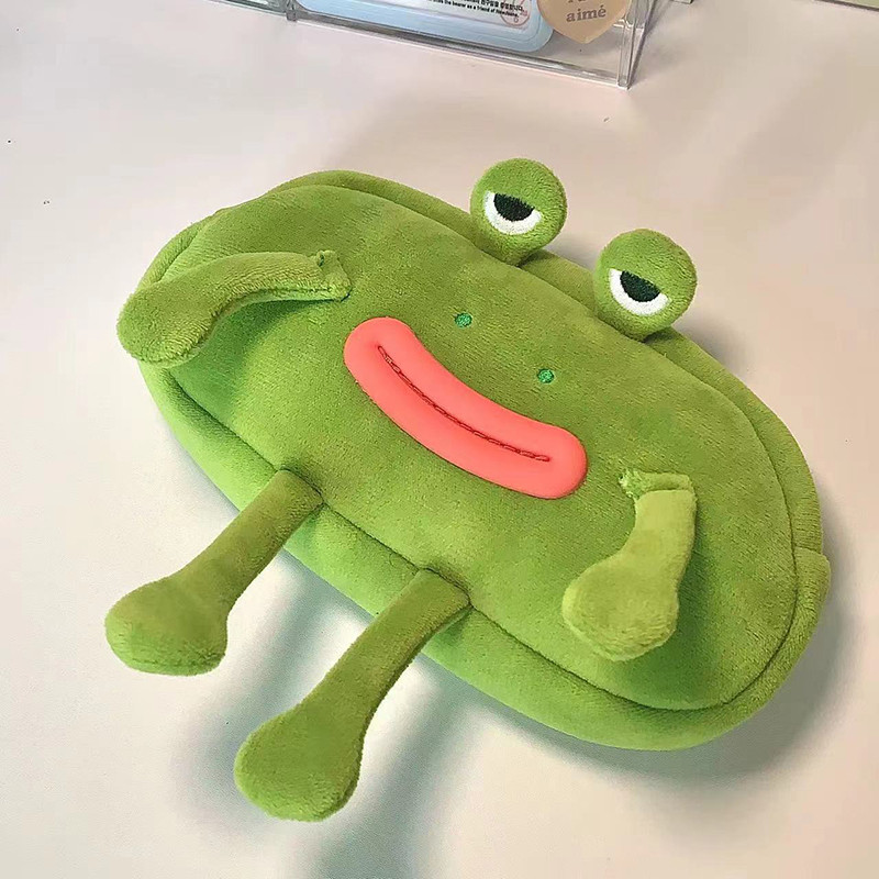 

1Pcs Fun Big Mouth Frog Pen Bag Cosmetic Pouch Large Capacity Pencil Bag Desktop Organizer Pencil Holder Plush Pencil Kids Gift