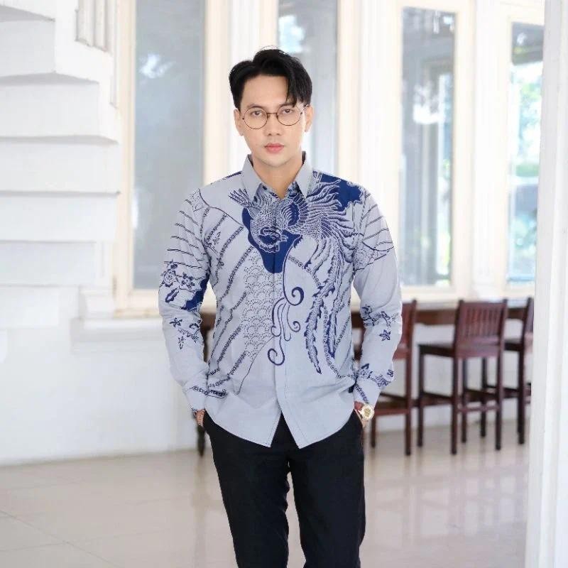 Motif Merak Joget Abu Kemeja Batik Pria Lengan Panjang Slim Fit