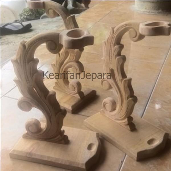 Blawong pusaka duduk isi satu tatakan kris ukir minimalis antik sama di gambar - -