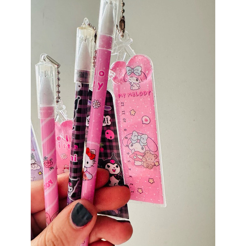 

2814 BOLLPOINT GEL PULPEN GANTUNG PENGGARIS KARAKTER / PULPEN GEL SANRIO FANCY os