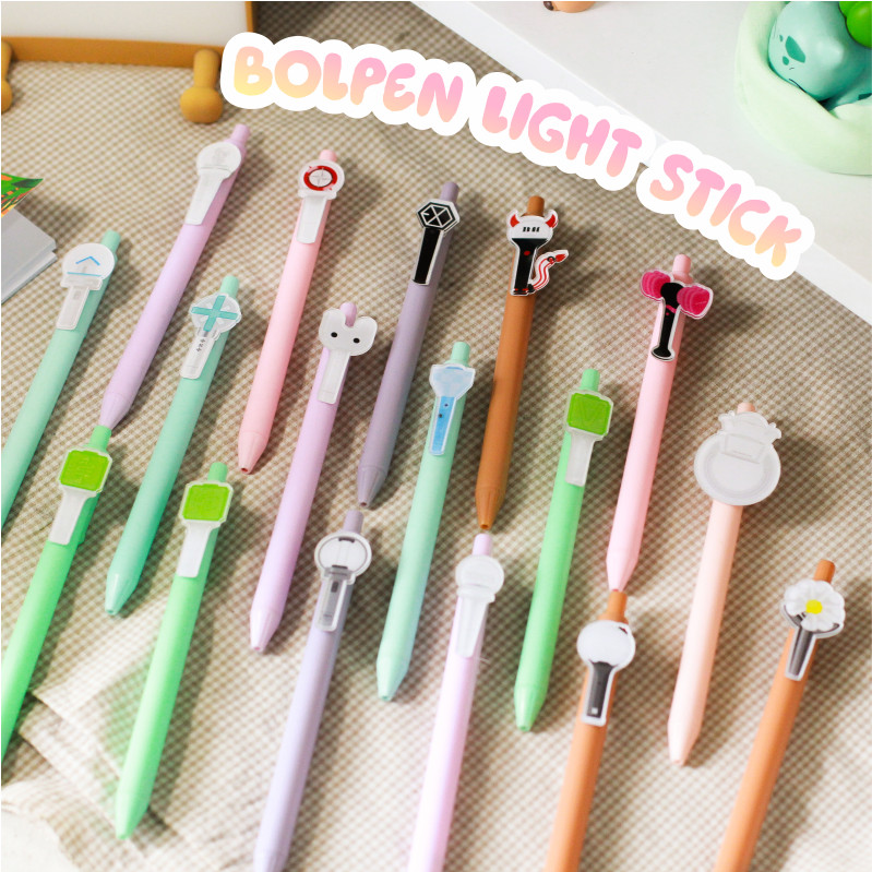 

BOLPEN LIGHTSTICK PEN PENA kPOPERS KPOP SOUVENIR HAMPERS HADIAH GIFT PULPEN PEN PENA STATIONERY ALAT TULIS ANAK SEKOLAH SCHOOL KELAS