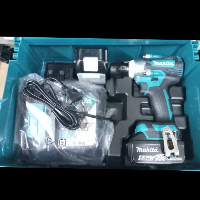 Mesin Impact Wrench Makita DTW 300 RTE