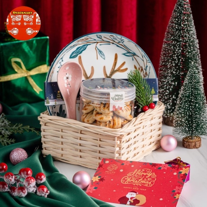 

Hampers Natal Kue Kering Dinner Set / Kue Kering Parcel Natal / Hampers Natal / Parcel Natal 2024 / Christmas Hampers / Christmas Gift / Christmas Hampers 2024 - Merry