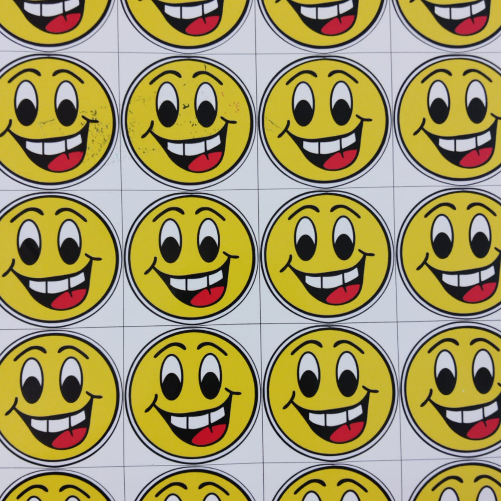 

STIKER KECIL SPOT DOP EMOTICON VARIASI EKSPRESI