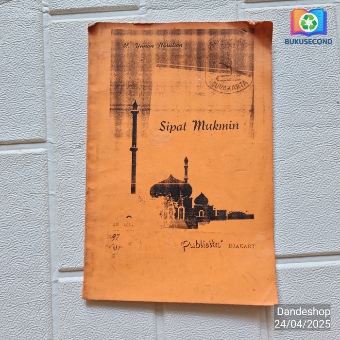 Sipat Mukmin oleh M Yunan Nasution - BUKUGRAFI