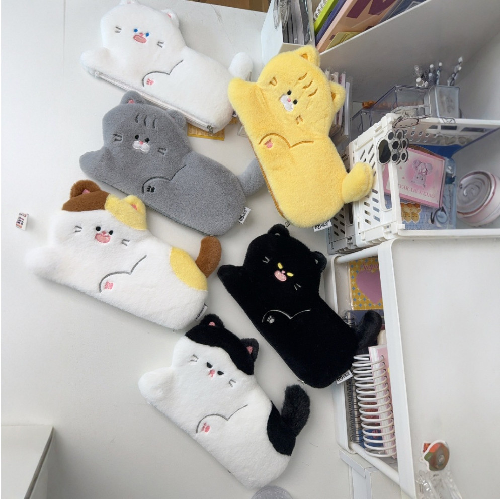 

Tempat Pensil Motif Karakter Cat Kucing Aesthetic / Pencil Case Anak Remaja Bludru Halus / Cat Pouch