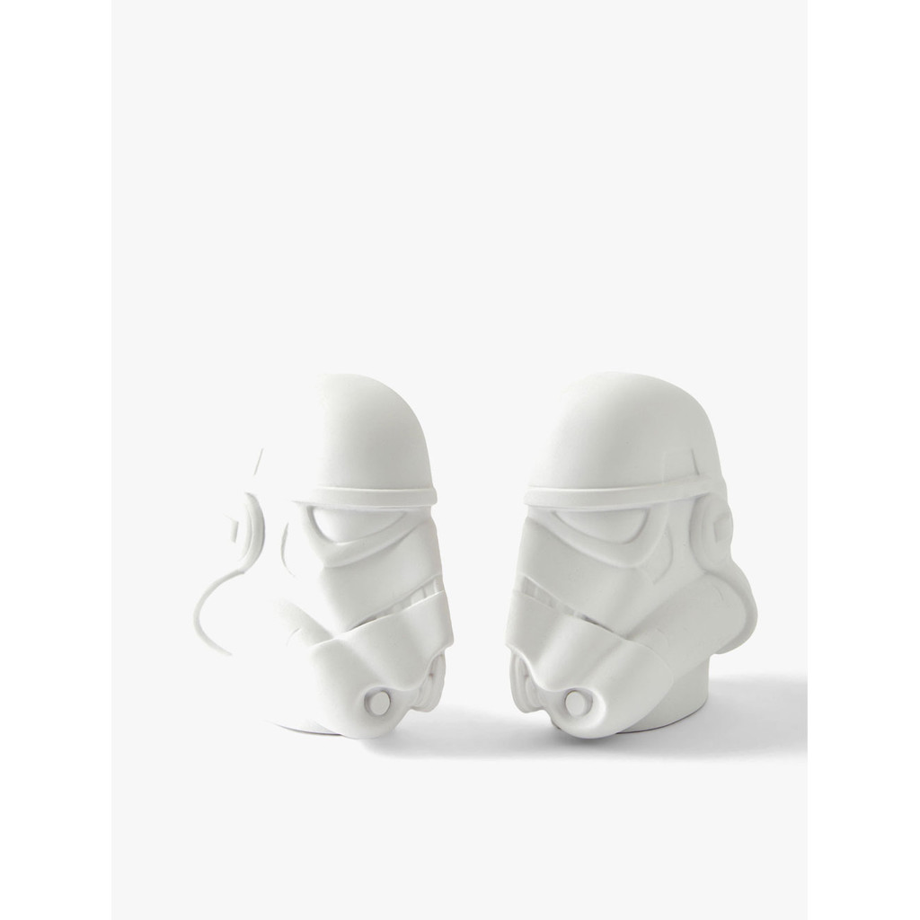 

Typo - Buku & Alat Tulis - Collab Bookends