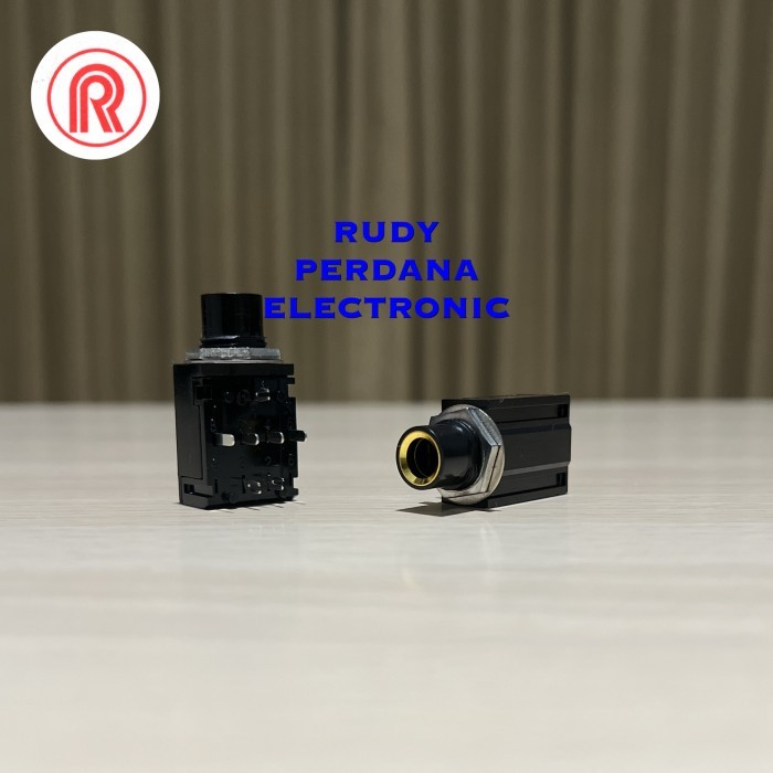O99 SOCKET SOKET AKAI 6.5 MM STEREO 7P 7 PIN PANEL BODI SEGI KOTAK GOLD