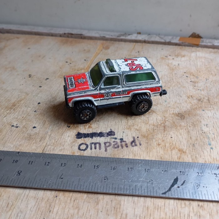 ZS35 diecast matchbox Chevy blazer macau