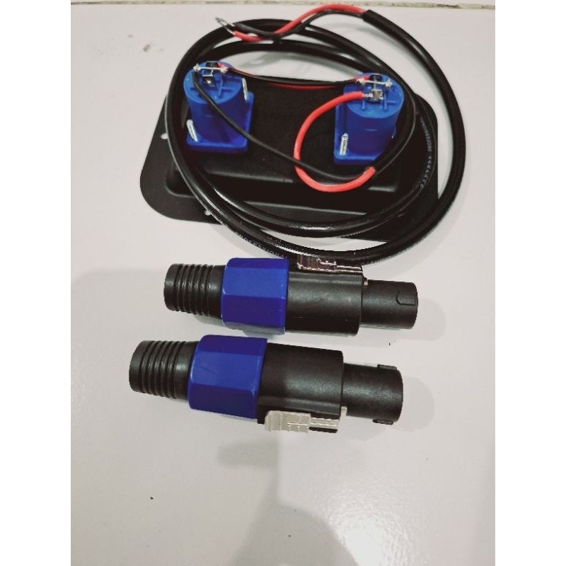 1 Set panel jek soket spikon 2 Lubang speaker