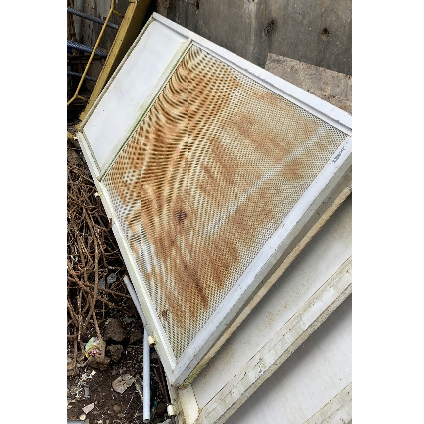 Pintu Pagar Besi Depan Warna Putih BEKAS MURAH LAYAK PAKAI