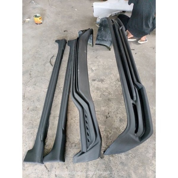 bodykit kijang innova reborn bodykit kijang innova2016 2017 2018 2019P