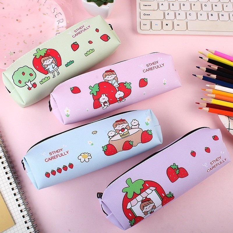 

Tas Pensil Tempat Alat Tulis Motif Strawberry Bahan PU Japanese Style Import 900