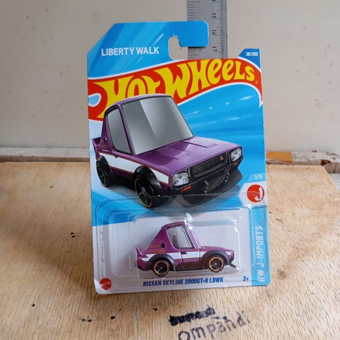 MAINAN hot wheels Nissan skyline LBWK tooned