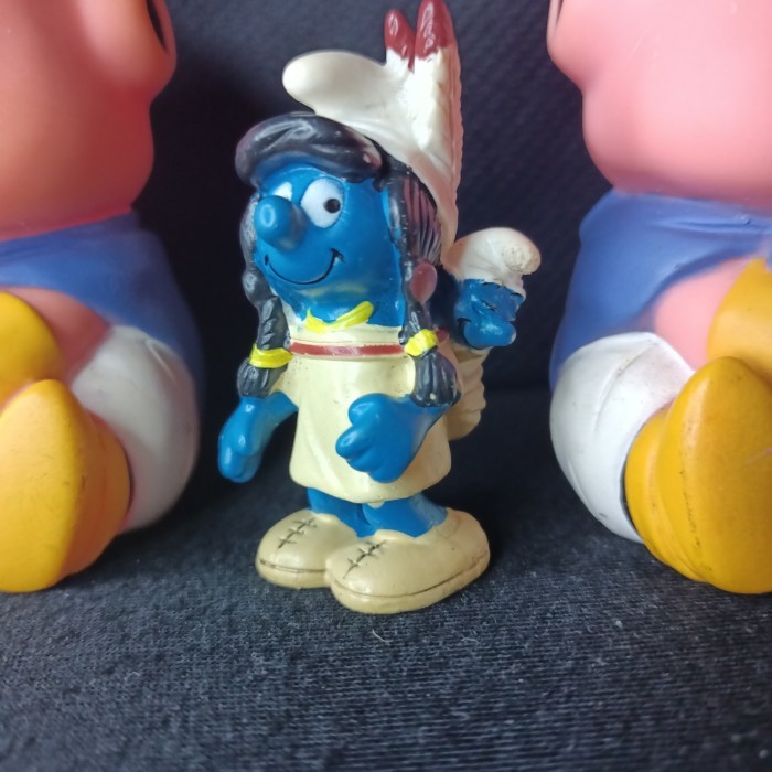 indian smurf with baby smurf figure ori made in china 2006
