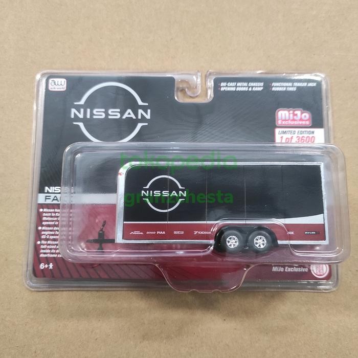 DIECAST AUTO WORLD NISSAN ENCLOSED TRAILER MINIATUR
