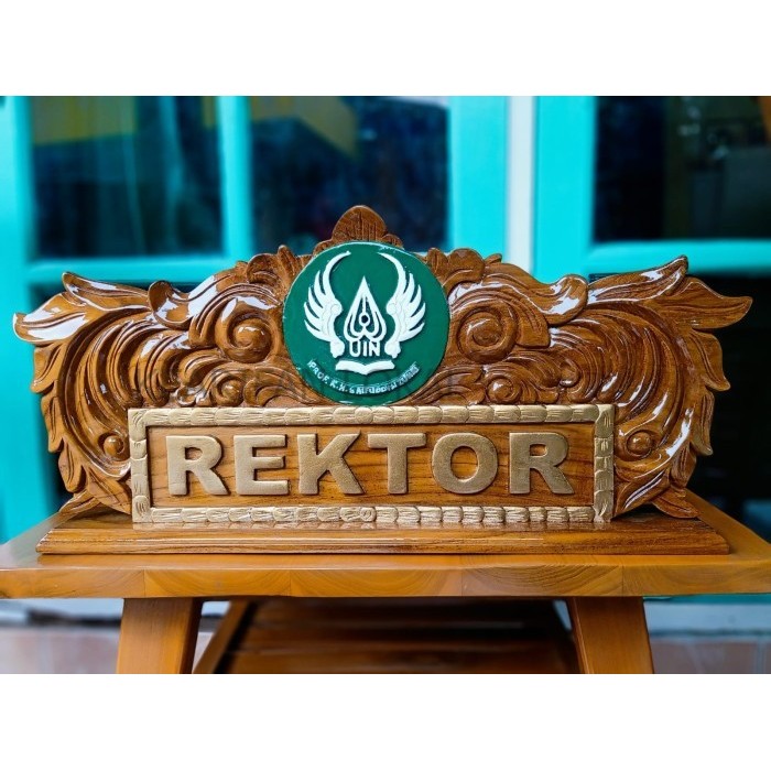 

Papan Nama/Papan Nama Ukir/Papan Nama Meja Kantor/Custom nama dan logo yermurah KF3421