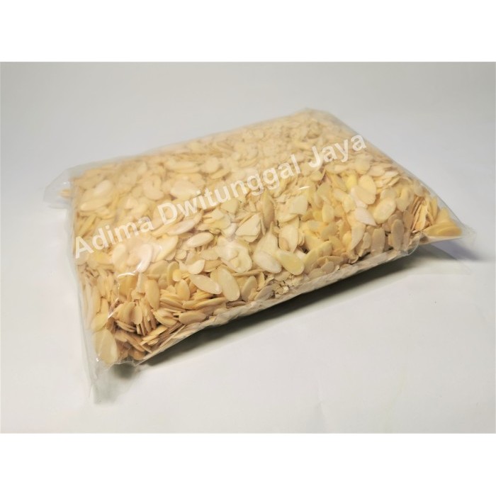 

Kacang Almound/Almond / Blue Diamond Sliced 1Kg