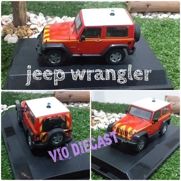 Diecast Jeep Wrangler mainan anak skala 43