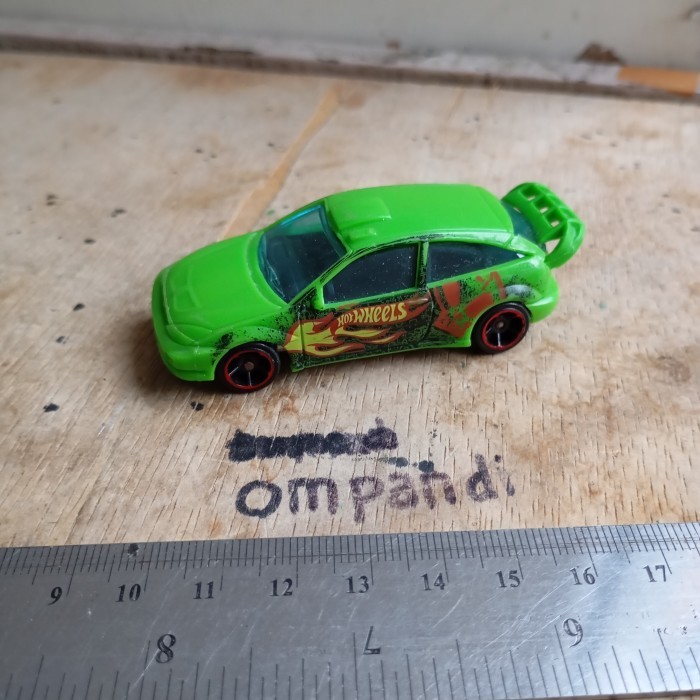 MAINAN hot wheels ford focus diecast