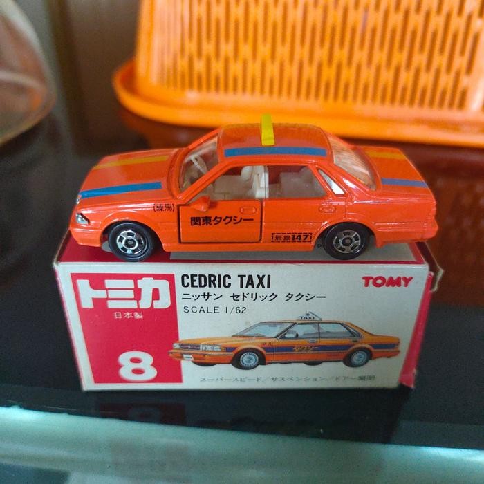 FG99 tomica 8 nissan cedric taxi made in japan