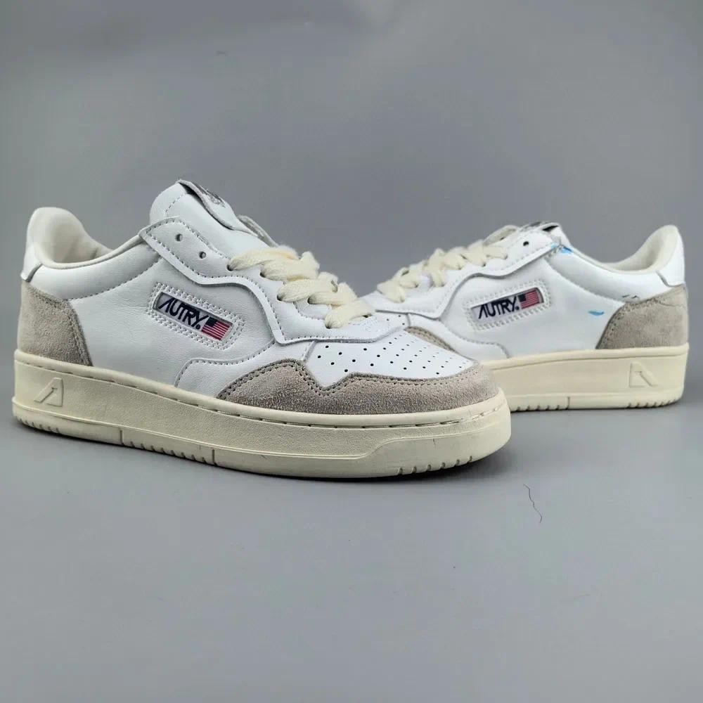 High Quality Unisex Skateboarding Shoes Fashion Summer Casual Autry Sneakers Breathable Vulcanized S