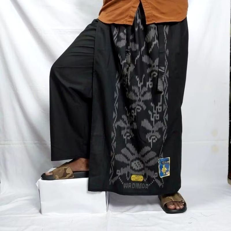 Sarung Celana Wadimor - Celana Sarung Wadimor - Celana Sarung Dewasa - Sarung Celana Motif